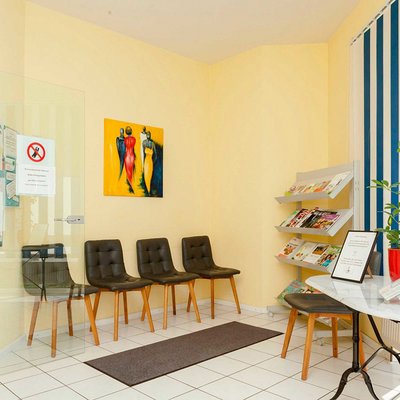 Kardiologie Praxis Wartebereich